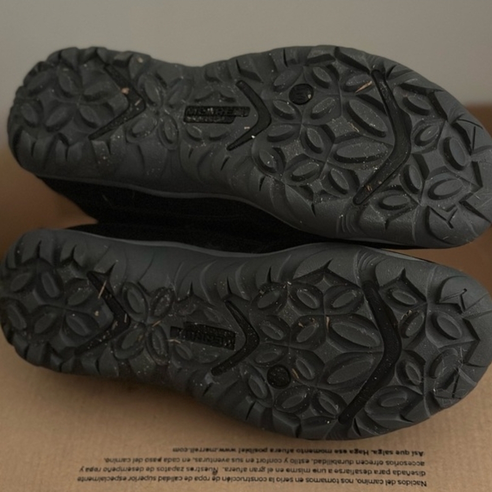 Merrell Women's Tall Black Winter Boots With Cream Fleece Lining. Waterproof. - Picture 4 of 4